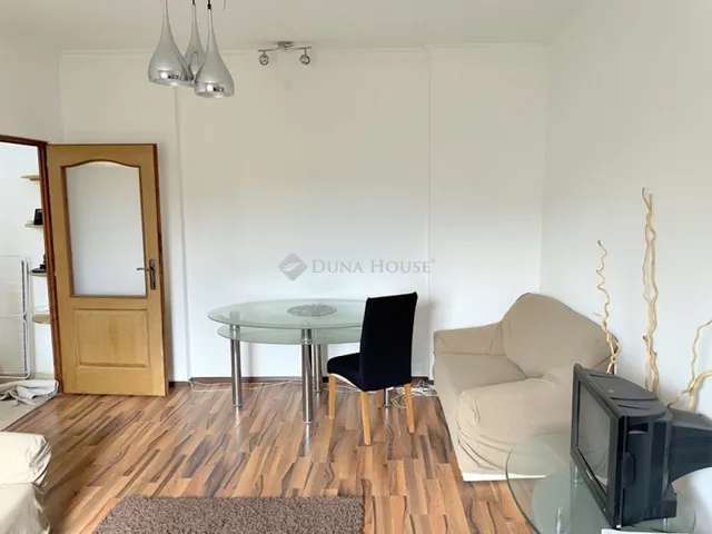 Eladó lakás Nyíregyháza, Hősök tere 54 nm