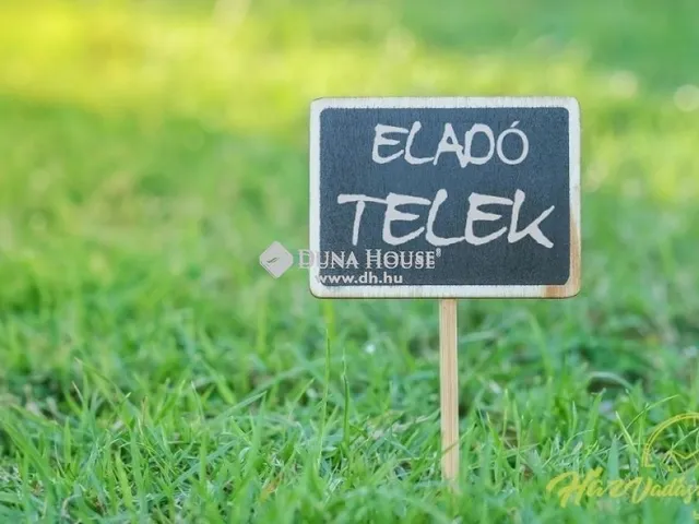 Eladó telek Felcsút 929 nm