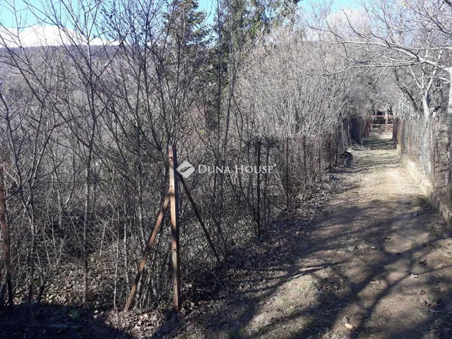 Eladó telek Budaörs, Naphegy dűlő 1443 nm