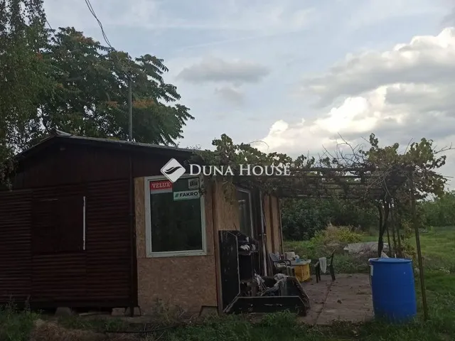 Eladó ház Érd 30 nm