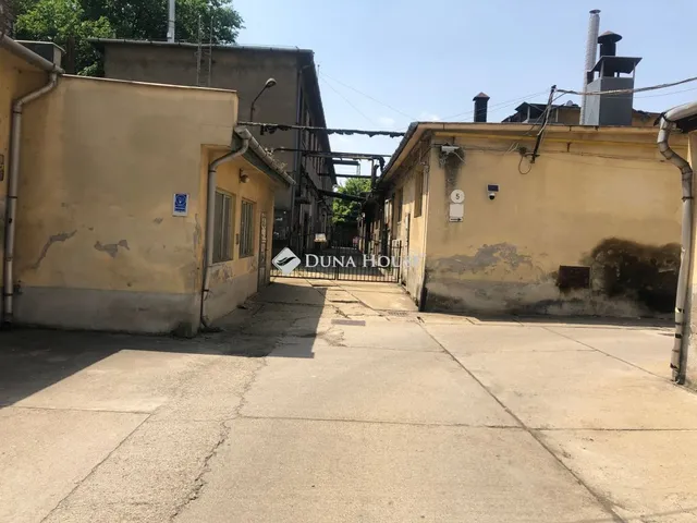 Eladó kereskedelmi és ipari ingatlan Budapest IX. kerület 9408 nm