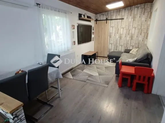 Eladó ház Sóskút 100 nm