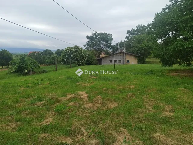 Eladó telek Tök 3031 nm