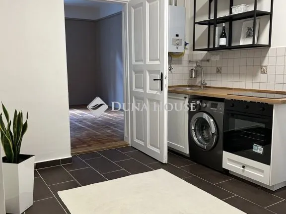 Eladó lakás Budapest II. kerület 39 nm