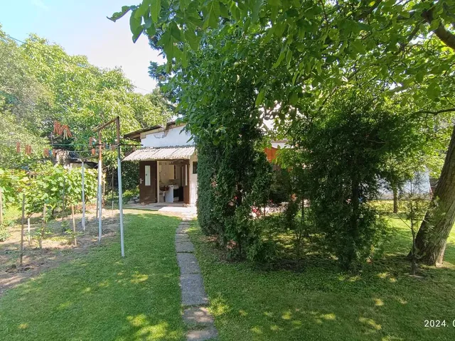 Eladó ház Érd 200 nm