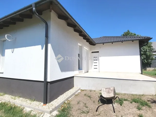 Eladó ház Érd 96 nm