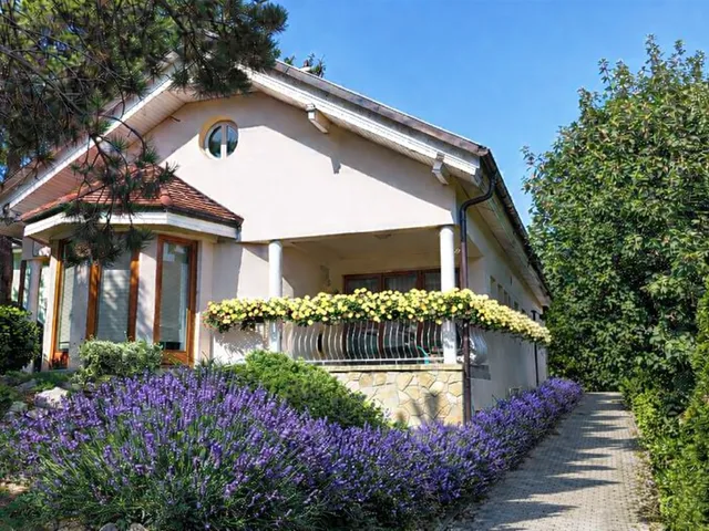 Eladó ház Diósd 163 nm