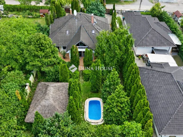 Eladó ház Érd 236 nm