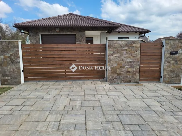 Eladó ház Érd 140 nm