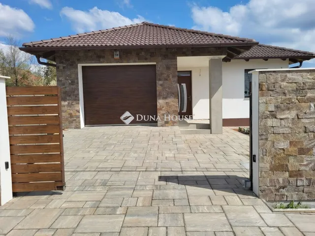 Eladó ház Érd 140 nm