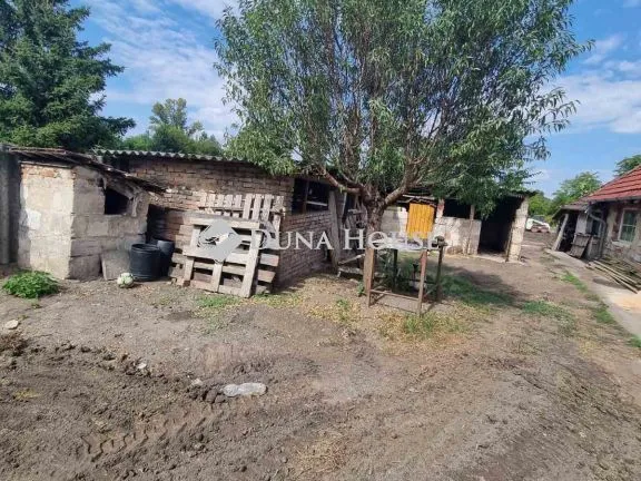 Eladó ház Tárnok 180 nm