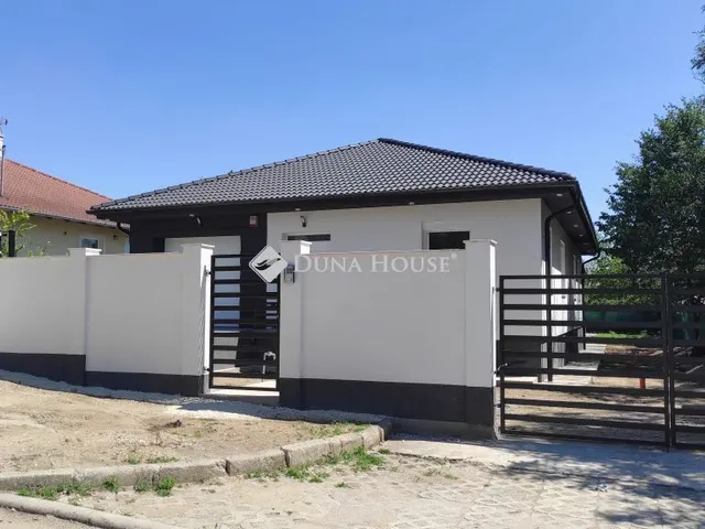 Eladó ház Érd 14 nm