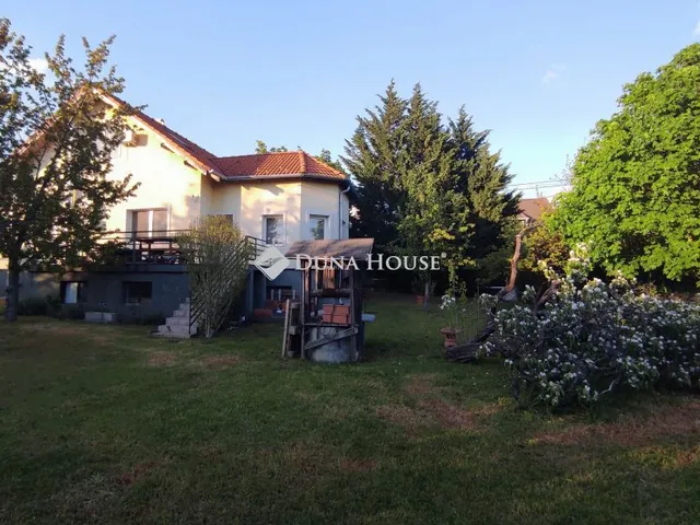 Eladó ház Érd 204 nm