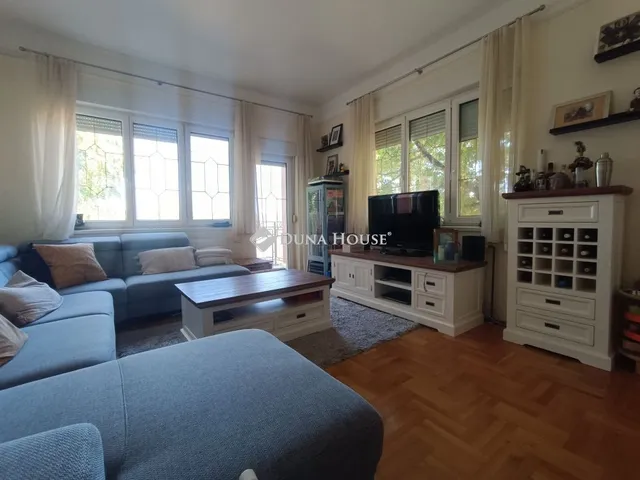 Kiadó ház Érd 260 nm