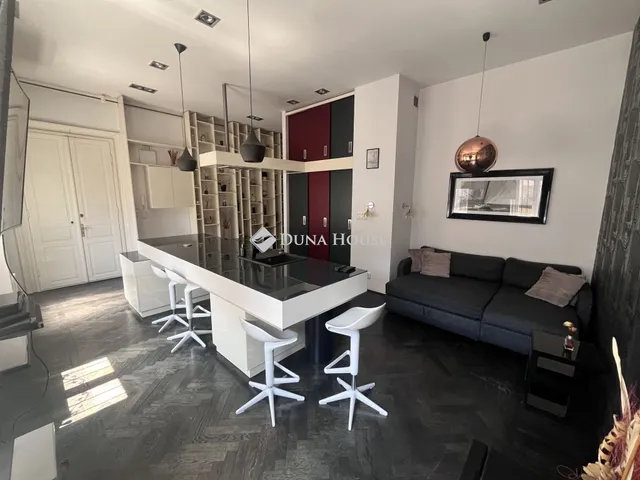 Kiadó lakás Budapest VI. kerület 112 nm