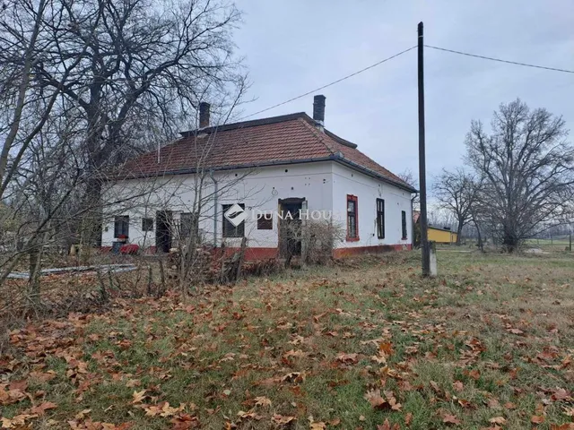 Eladó ház Törtel 134 nm