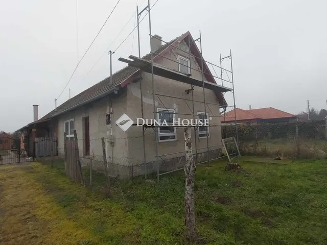 Eladó ház Szentmártonkáta 81 nm