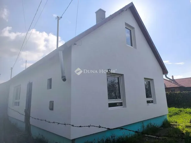 Eladó ház Szentmártonkáta 81 nm