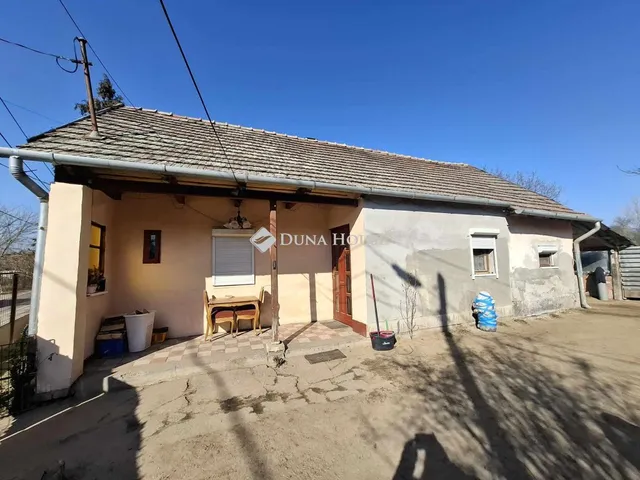 Eladó ház Tápióbicske 45 nm