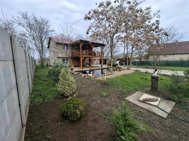 Eladó ház Tápiószele 81 nm