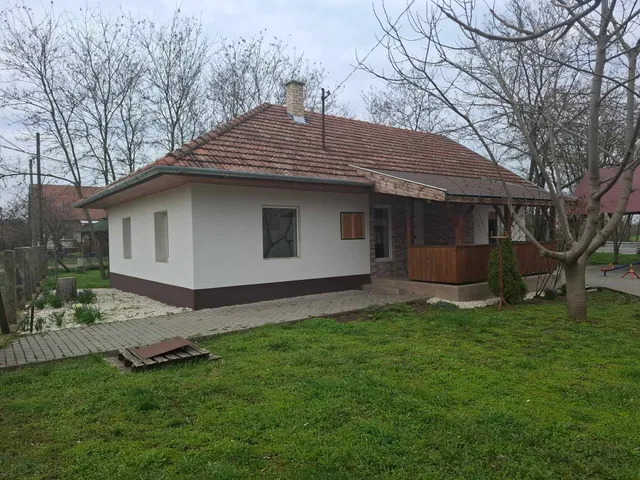 Eladó ház Tápiószele 76 nm