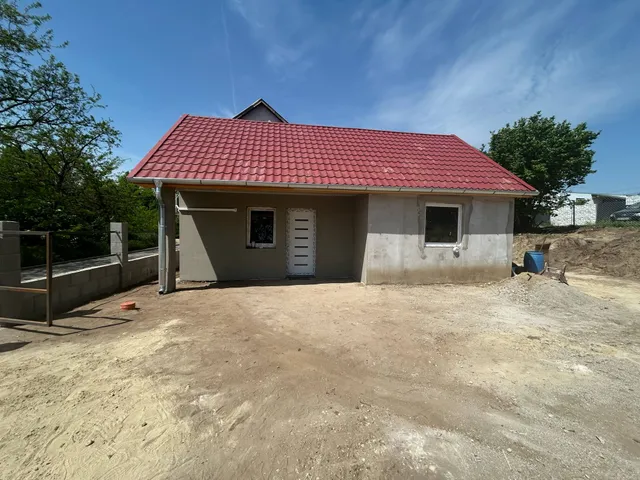 Eladó ház Monor 45 nm