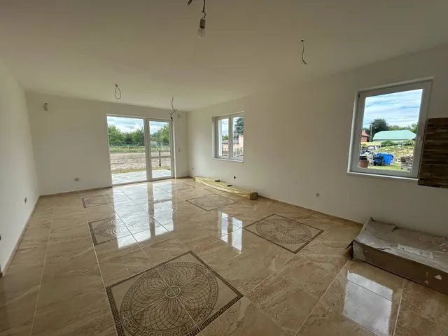 Eladó ház Vasad 112 nm
