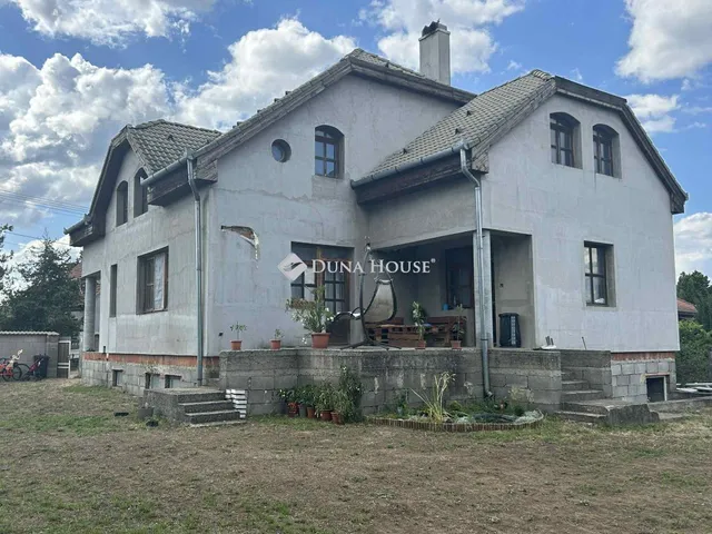 Eladó ház Dánszentmiklós 108 nm