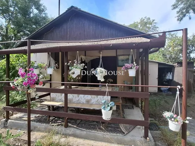 Eladó üdülő és hétvégi ház Tápiószentmárton 30 nm