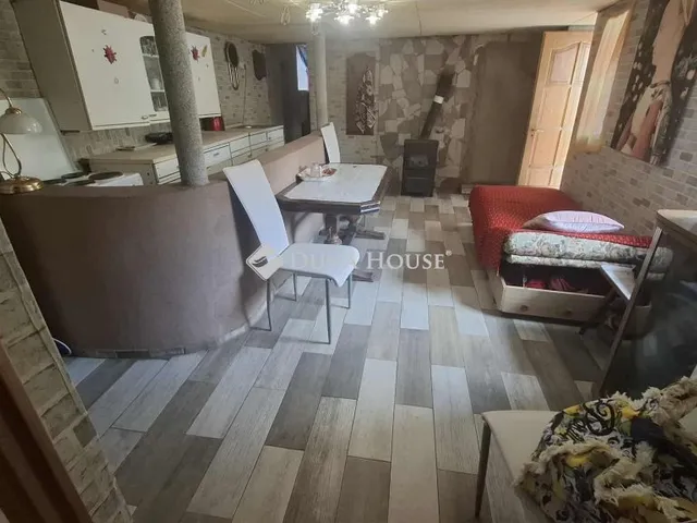 Eladó ház Törtel 55 nm