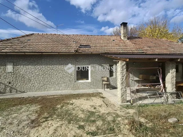 Eladó ház Törtel 55 nm