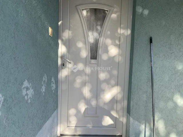 Eladó ház Dömsöd 166 nm