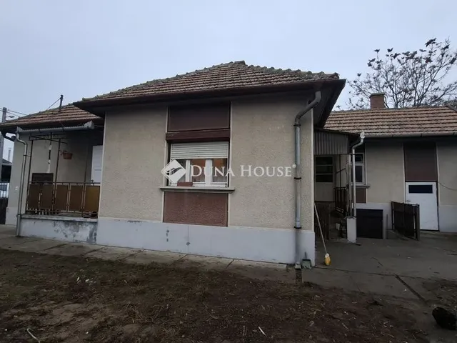 Eladó ház Tápiószentmárton 85 nm