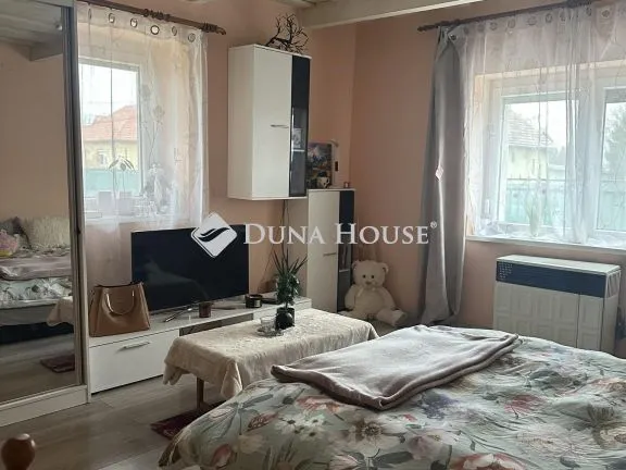 Eladó ház Tápióság 67 nm