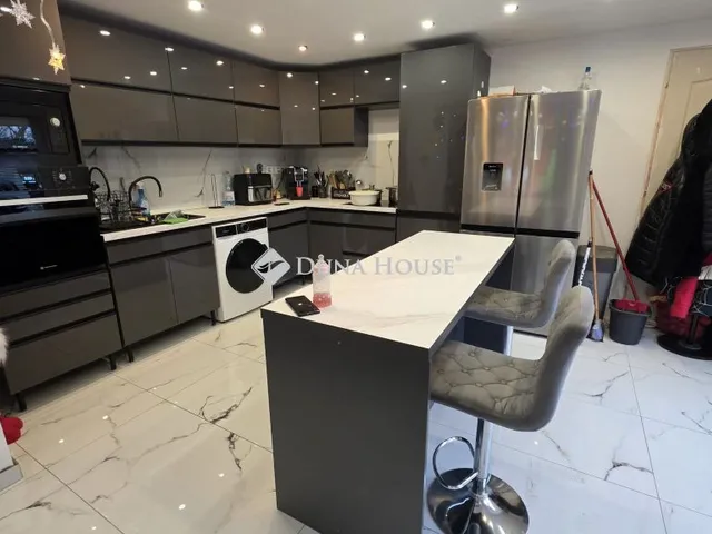 Eladó mezőgazdasági ingatlan Abony 81 nm