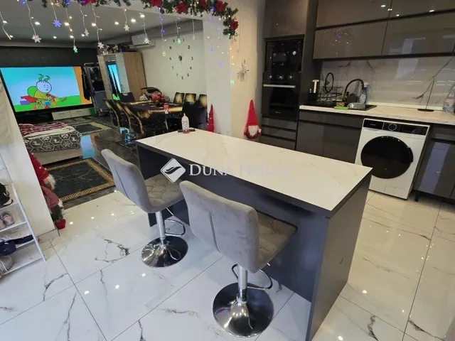 Eladó mezőgazdasági ingatlan Abony 81 nm