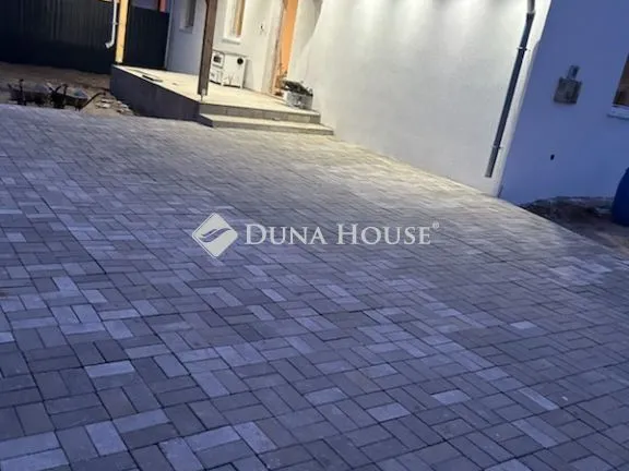 Eladó ház Tápióbicske 74 nm