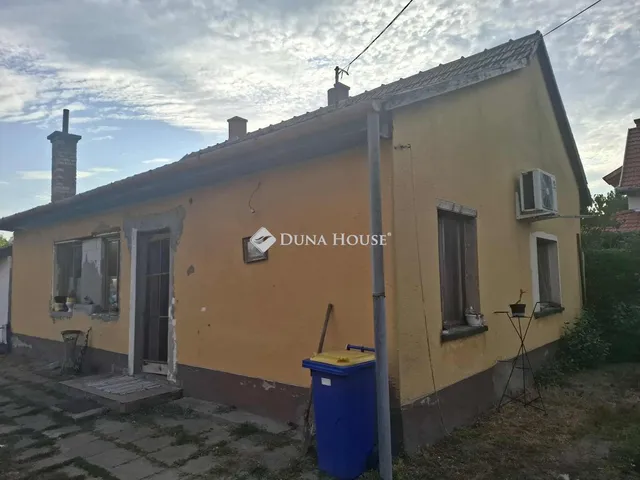 Eladó ház Cegléd 99 nm