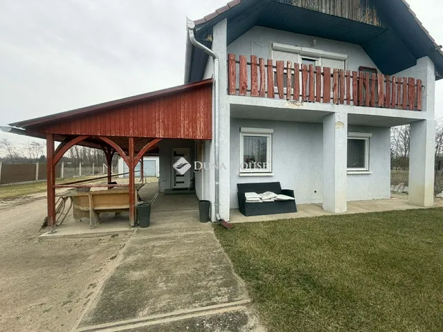 Eladó ház Csemő 125 nm