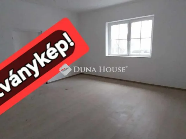 Eladó ház Törtel 52 nm