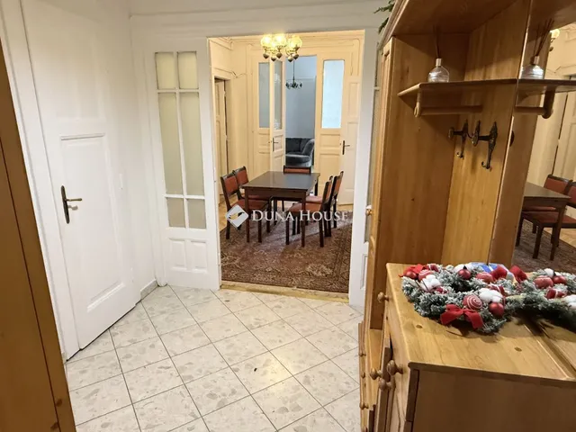Eladó lakás Budapest VII. kerület, Almássy tér 106 nm