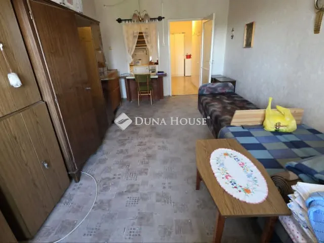 Eladó lakás Szolnok 35 nm