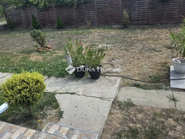 Eladó ház Újszász 76 nm
