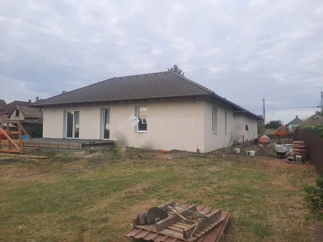 Eladó ház Dabas 90 nm