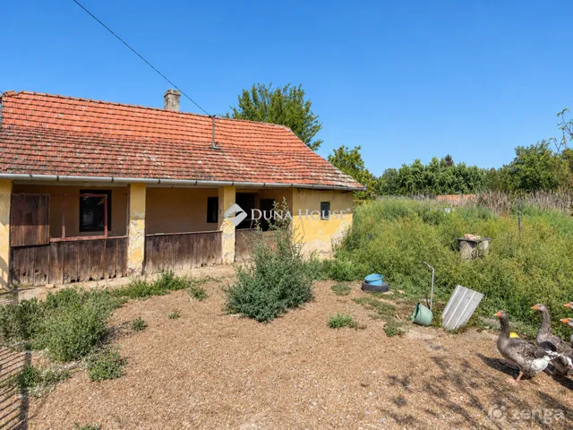 Eladó ház Törtel 40 nm