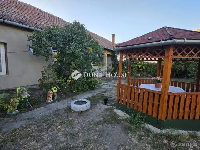 Eladó ház Abony 79 nm