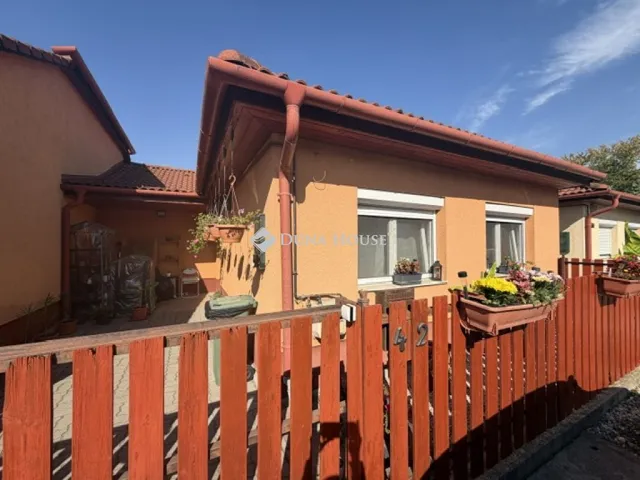Eladó ház Vecsés 79 nm