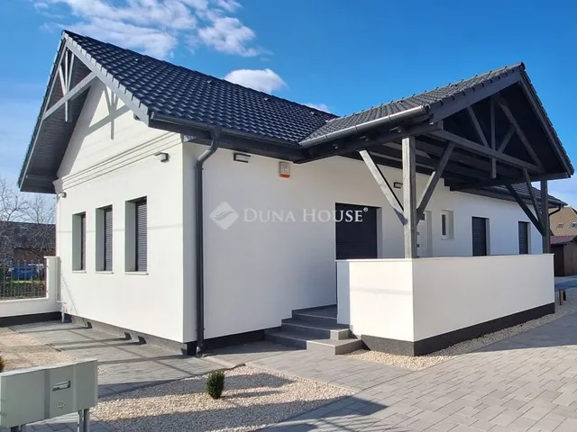 Eladó ház Nagykőrös 100 nm