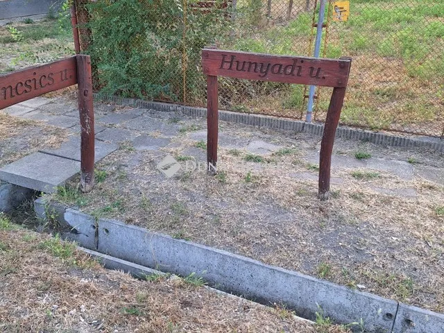 Eladó telek Kocsér 607 nm
