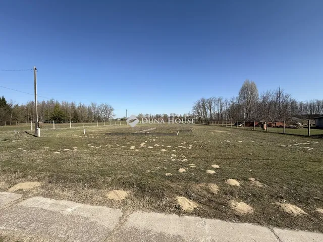 Eladó telek Kecskemét 3261 nm